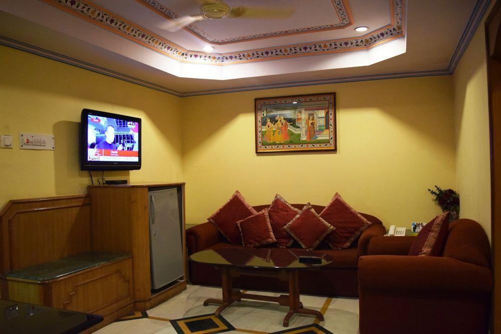 Hotel Fort Chandragupt Jaipur Exterior photo