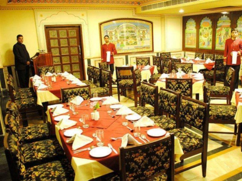 Hotel Fort Chandragupt Jaipur Exterior photo